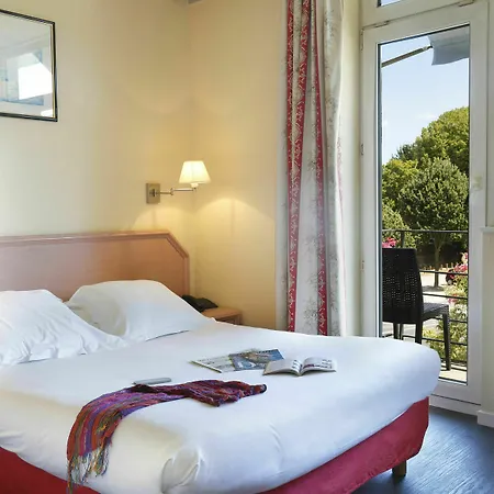 Hotel The Originals De L Ange